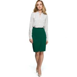 Spódnica z zakładką na spodzie - zielona. Zielone spódniczki damskie Style, do pracy, s, bez wzorów, z elastanu, klasyczne, ołówkowe. Za 119,00 zł.