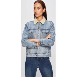 Levi's - Kurtka jeansowa. Czerwone kurtki damskie Levi's®, s, bez wzorów, z bawełny, krótkie. W wyprzedaży za 399,90 zł.