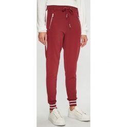Only - Spodnie Sporty. Brązowe legginsy sportowe damskie ONLY, s, z elastanu, z podwyższonym stanem. W wyprzedaży za 99,90 zł.