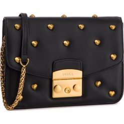 Torebka FURLA - Metropolis Amoris 1000626 B BVC5 Q25 Onyx. Czarne listonoszki damskie Furla, z aplikacjami, ze skóry, zdobione, bez dodatków. W wyprzedaży za 849,00 zł.