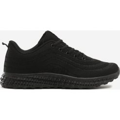 Czarne Buty Sportowe Twickenham. Czarne buty sportowe męskie Born2be, prążkowane, na sznurówki. Za 89,99 zł.