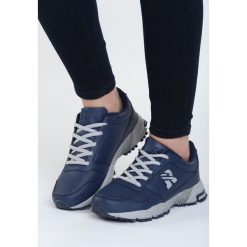 Granatowe Buty Sportowe Mystery Train. Niebieskie buty sportowe damskie marki Born2be, z materiału. Za 99,99 zł.