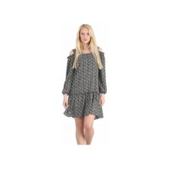 Wzorzysta sukienka z wycięciami na ramionach. Szare sukienki damskie Bird, bez wzorów, bez kołnierzyka, bez rękawów. Za 365,00 zł.