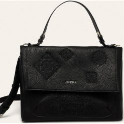 Desigual - Torebka. Czarne listonoszki damskie Desigual, w paski, z poliesteru, na ramię, bez dodatków. W wyprzedaży za 199,90 zł.
