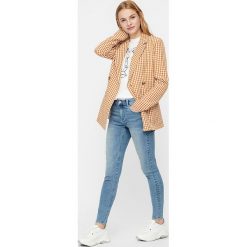 Dżinsy "Bree" - Skinny fit - w kolorze błękitnym. Niebieskie jeansy damskie Pieces, Vila, xs. W wyprzedaży za 107,95 zł.