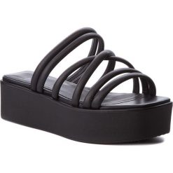 Klapki VAGABOND - Bonnie 4538-001-20 Black. Czarne klapki damskie Vagabond, bez wzorów, ze skóry, bez obcasa. W wyprzedaży za 259,00 zł.