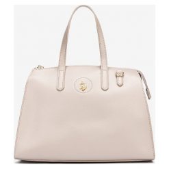 U.S. Polo Assn Jones Torebka Beżowy. Brązowe torebki klasyczne damskie U.S. Polo Assn., w paski, z materiału, bez dodatków. Za 343,95 zł.