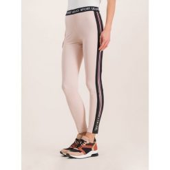 Legginsy Liu Jo Sport T69074 J7912. Różowe spodnie damskie Liu Jo Sport, s, z elastanu. W wyprzedaży za 259,00 zł.