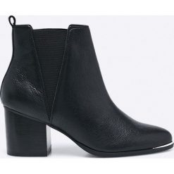Steve Madden - Botki Flaknei. Czarne buty zimowe damskie marki Steve Madden, z materiału. W wyprzedaży za 299,90 zł.