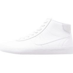 Nike SB BRUIN Sneakersy wysokie white/vast grey. Białe trampki i tenisówki damskie marki Nike SB, ze skóry. Za 379,00 zł.