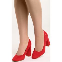 Czerwone Czółenka Take No More. Brązowe buty ślubne damskie marki bonprix, na obcasie. Za 79,99 zł.