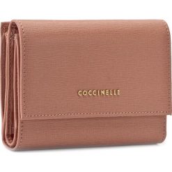 Portfele damskie: Duży Portfel Damski COCCINELLE – AW1 Metallic Saffiano E2 AW1 11 66 01 Rose 023