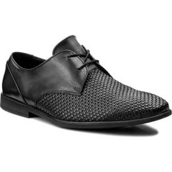 Półbuty CLARKS - Bampton Weave 261321957 Black Leather. Czarne buty wizytowe męskie marki Clarks, ze skóry ekologicznej, bez zapięcia. W wyprzedaży za 199,00 zł.