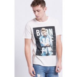 Lee - T-shirt. Szare bez kategorii marki Lee, xl, z nadrukiem, z bawełny, z okrągłym kołnierzem. W wyprzedaży za 89,90 zł.
