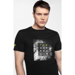 T-shirt męski TSM001 - głęboka czerń. Szare koszulki męskie 4f, m, bez wzorów, bez kołnierzyka, bez rękawów. Za 39,99 zł.
