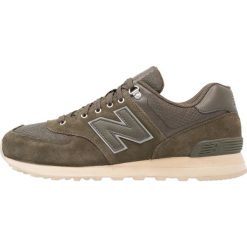 New Balance ML574 Tenisówki i Trampki military foliage green. Zielone tenisówki damskie marki New Balance, z materiału. W wyprzedaży za 239,25 zł.