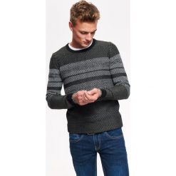 Sweter długi rękaw męski. Szare swetry męskie Top Secret, na zimę, s, bez wzorów, klasyczne, z klasycznym kołnierzykiem, bez kaptura. Za 119,99 zł.
