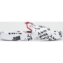 Puma - Klapki. Czarne klapki damskie Puma, bez wzorów, ze skóry, bez obcasa, na obcasie. W wyprzedaży za 159,90 zł.