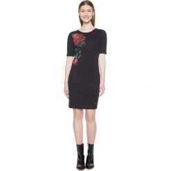 Desigual Damska kamizelka Helga Negro 18WWVK66 2000 (rozmiar M). Kamizelki damskie Desigual, na co dzień, m, bez wzorów. W wyprzedaży za 187,00 zł.