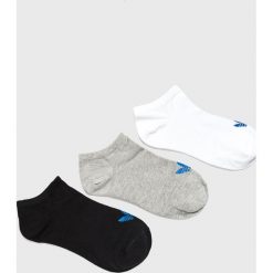 Adidas Originals - Skarpetki (3-pack). Białe skarpetki damskie adidas Originals, bez wzorów, z elastanu. Za 49,90 zł.