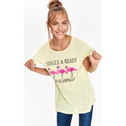T-SHIRT DAMSKI, Z NADRUKIEM, LUŹNY, NA CO DZIEŃ. Szare t-shirty damskie Top Secret, z nadrukiem. Za 29,99 zł.