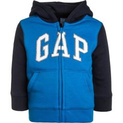 GAP TODDLER BOY LOGO Bluza rozpinana oceanic blue. Niebieskie bluzy chłopięce marki GAP, z bawełny. Za 129,00 zł.