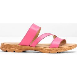 Klapki skórzane bonprix różowy. Różowe klapki damskie bonprix, w paski, bez obcasa. Za 79,99 zł.