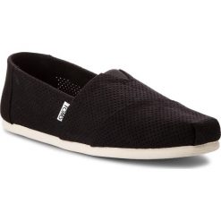 Półbuty TOMS - Classic 10011576 Black Perforated. Czarne półbuty męskie marki Toms, na co dzień, bez wzorów, ze skóry ekologicznej, bez zapięcia. W wyprzedaży za 189,00 zł.