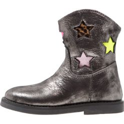 Botki damskie lity: Shoesme SILOUET Botki kowbojki i motocyklowe silver