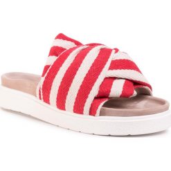 Klapki INUIKII - Women Knot Striped 70104-010 Red. Czerwone klapki damskie Inuikii, bez wzorów, ze skóry, bez obcasa. W wyprzedaży za 489,00 zł.