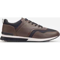 Buty w sportowym stylu - Brązowy. Pomarańczowe buty sportowe męskie Reserved, bez zapięcia. Za 99,99 zł.