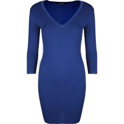 Marciano Guess Sukienka. Sukienki damskie Guess, z aplikacjami, z tkaniny, bez kołnierzyka, z długim rękawem, długie, dopasowane. Za 279,00 zł.