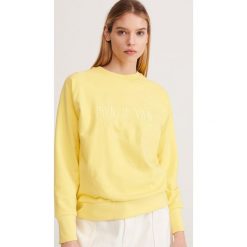 Bluza z nadrukiem - Żółty. Żółte bluzy damskie Reserved, s, z nadrukiem, bez rękawów, bez kaptura. Za 59,99 zł.