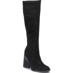 Kozaki SOLO FEMME - 48011-14-C78/K54-51-00 Czarny. Czarne kozaki damskie Solo Femme, z zamszu, bez obcasa, na obcasie, bez zapięcia. W wyprzedaży za 379,00 zł.