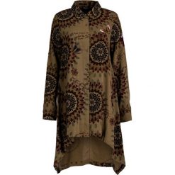 Sukienka koszulowa Desigual 19WWCW14. Zielone sukienki damskie Desigual, s, bez wzorów, z wiskozy, z koszulowym kołnierzykiem, bez rękawów, koszulowe. W wyprzedaży za 209,00 zł.