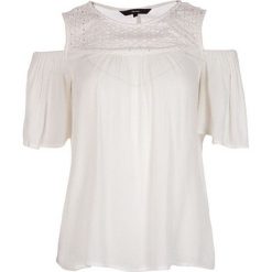 Vero Moda Bluza Mia Cold Shoulder Top Snow White (rozmiar L). Białe topy damskie Vero Moda, l, bez wzorów, z materiału, bez kołnierzyka. W wyprzedaży za 56,00 zł.