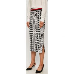 Tommy Hilfiger - Spódnica. Spódniczki damskie TOMMY HILFIGER, na co dzień, s, bez wzorów, z bawełny, casualowe, z podwyższonym stanem, midi, ołówkowe. Za 649,90 zł.