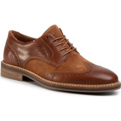 Półbuty TOMMY HILFIGER - Material Mix Broque Shoe FM0FM02717 Desert Khaki GWJ. Pomarańczowe półbuty męskie TOMMY HILFIGER, na co dzień, bez wzorów, ze skóry, eleganckie, bez zapięcia. Za 649,00 zł.