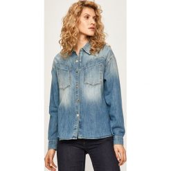 Pinko - Koszula jeansowa. Niebieskie bluzki damskie Pinko, na co dzień, bez wzorów, z bawełny, klasyczne, z włoskim kołnierzykiem, z długim rękawem. Za 819,90 zł.