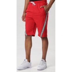 Czerwone Szorty Dorielure. Czerwone spodenki i szorty męskie Born2be, xl, bez wzorów. W wyprzedaży za 44,99 zł.