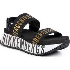 Sandały BIKKEMBERGS - Rosalee B4BKW0084 Black/Gold. Czarne klapki damskie Bikkembergs, bez wzorów, ze skóry ekologicznej, bez obcasa. W wyprzedaży za 449,00 zł.