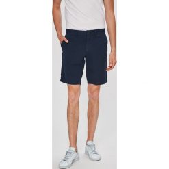Tommy Hilfiger - Szorty. Niebieskie spodenki i szorty męskie marki TOMMY HILFIGER, z bawełny, casualowe. W wyprzedaży za 239,90 zł.