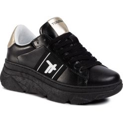 Sneakersy TOGOSHI - TG-22-04-000210 101. Czarne półbuty damskie Togoshi, na co dzień, bez wzorów, ze skóry ekologicznej, bez obcasa, bez zapięcia. W wyprzedaży za 309,00 zł.