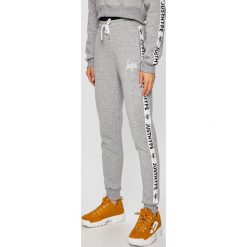 Hype - Spodnie sportowe. Szare spodnie damskie Hype, s, bez wzorów, z bawełny. W wyprzedaży za 149,90 zł.
