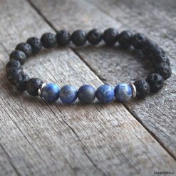 Męska bransoletka :: LAPIS LAZULI matowy & LAWA. Bransoletki męskie Pakamera, z lawą. Za 70,00 zł.