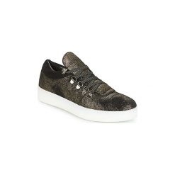 Buty André ALPINE. Czarne trampki i tenisówki damskie marki Andre, bez wzorów, bez zapięcia. Za 207,20 zł.