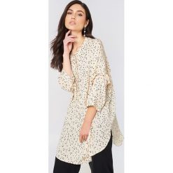 Saint Tropez Tunika z falbanką - Multicolor,Offwhite. Szare tuniki damskie Saint Tropez, z tkaniny, z falbankami, z krótkim rękawem. W wyprzedaży za 121,48 zł.