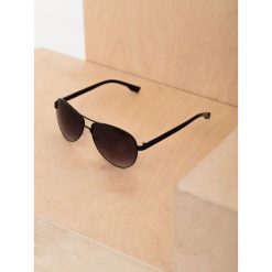 Okulary przeciwsłoneczne męskie. Czarne okulary przeciwsłoneczne męskie Top Secret, z gumy. W wyprzedaży za 29,99 zł.