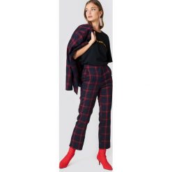 NA-KD Classic Proste spodnie garsonkowe w kratę - Blue,Multicolor. Niebieskie spodnie damskie NA-KD Classic, z elastanu. W wyprzedaży za 97,17 zł.