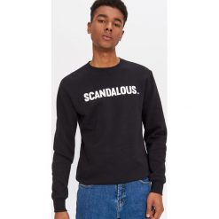 Bluza z napisem - Czarny. Czarne bluzy męskie House, s, z napisami, bez kołnierzyka, bez rękawów, bez kaptura. Za 69,99 zł.